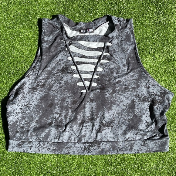 FASHION NOVA CROP top CUT OUT TOP size 3X Preowned casual dressy** - Picture 1 of 5